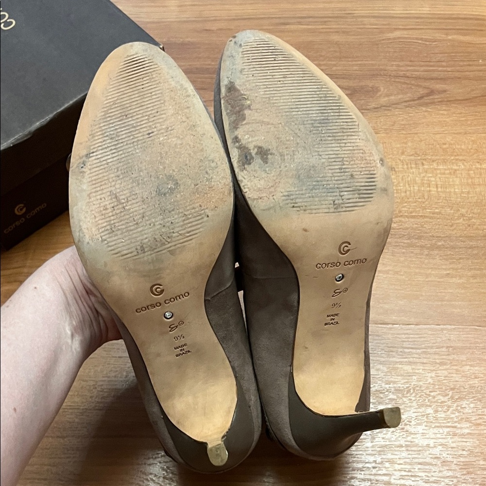 Corso Como Women's Taupe Suede Heels - Picture 5 of 6